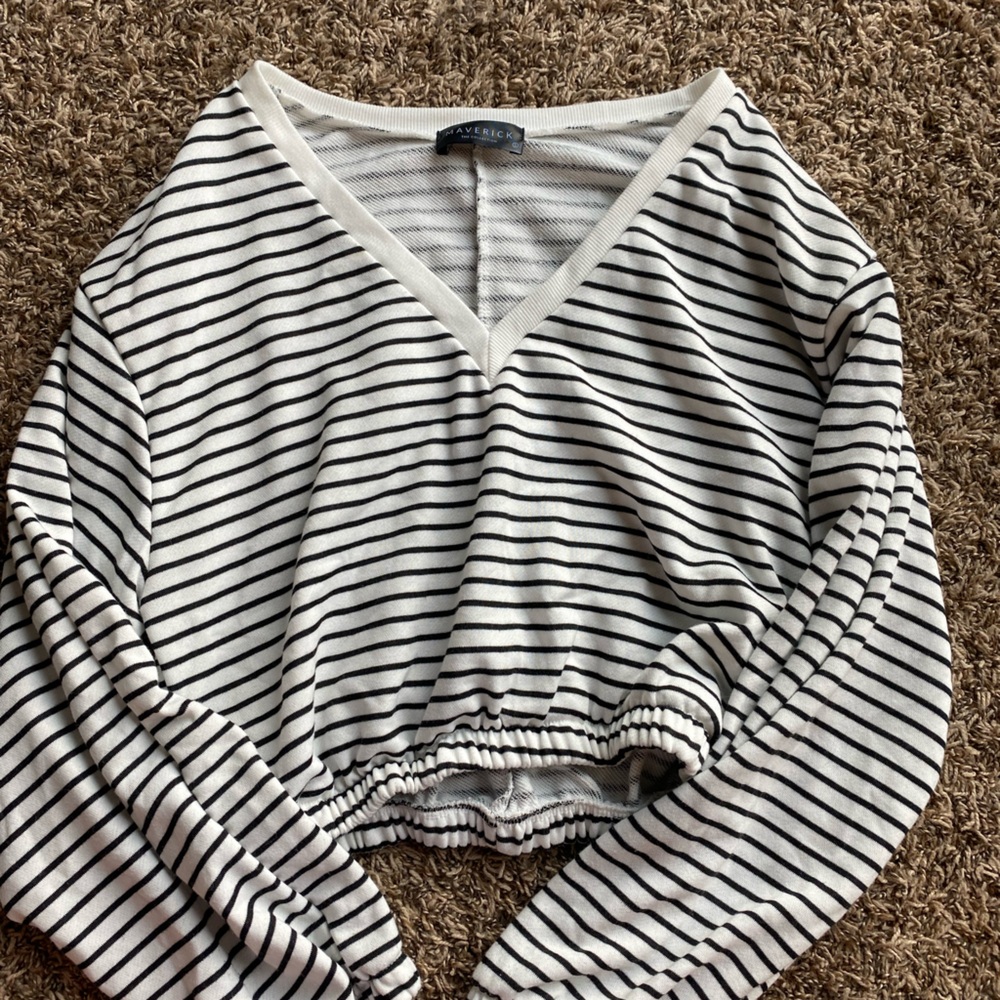 Black and White Ruched Crop Blouse